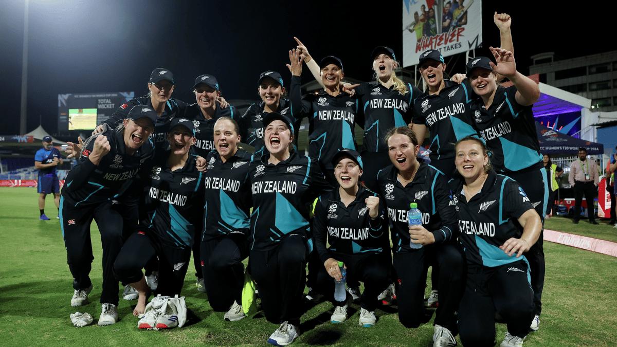 'Pitch Perfect From Champions': New Zealand Women's Cricket  Team Treat Fans to Musical Performance After Lifting Women's T20 World Cup; Video