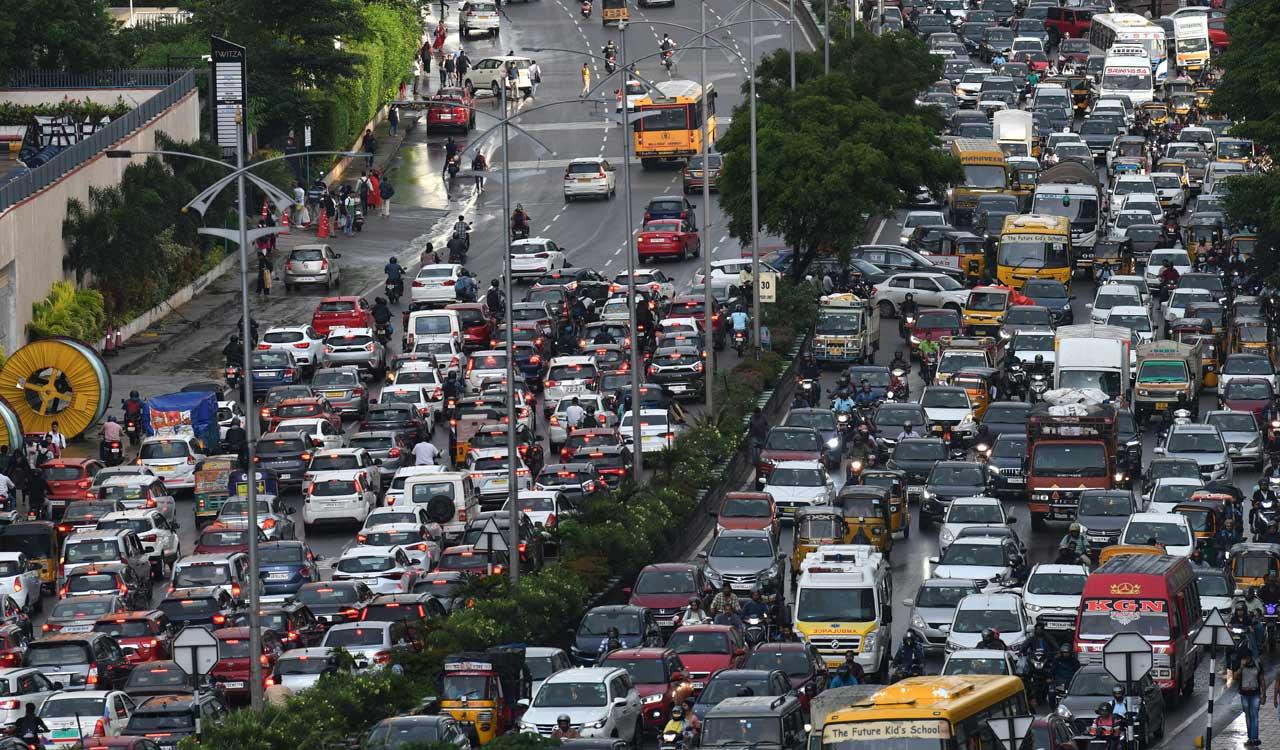 Traffic advisory: Gachibowli flyover closed from 11 PM to 6 AM on Oct 22 and 28