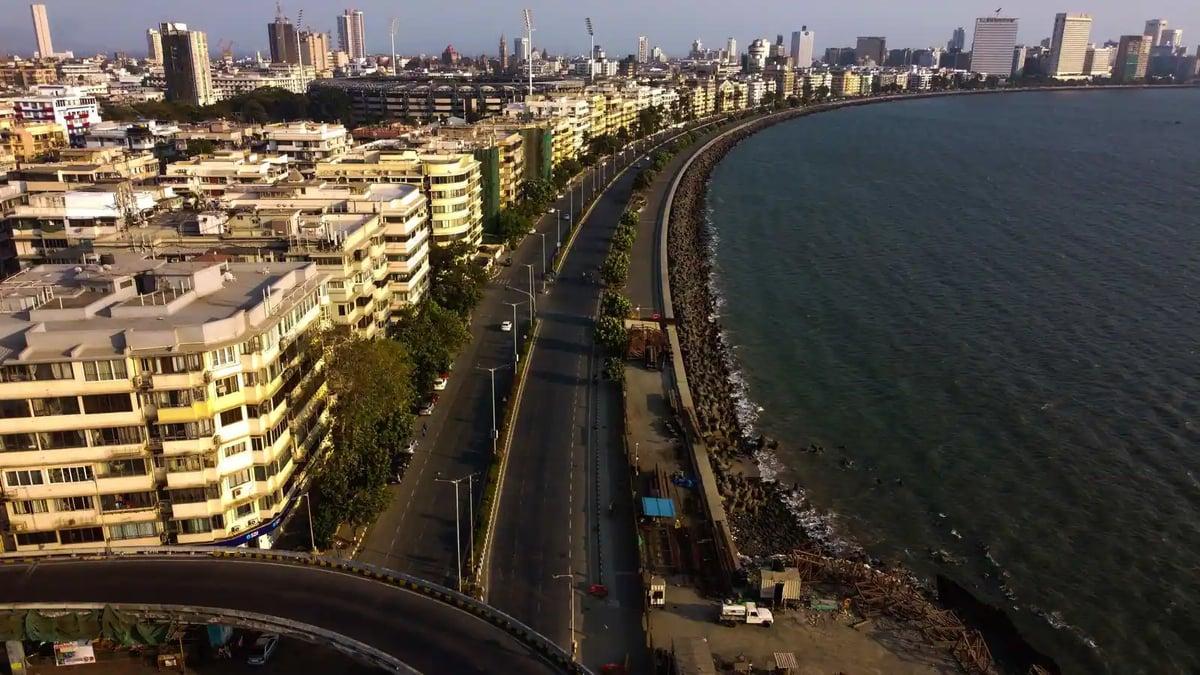 Editorial: Marine Drive’s Style Needs To 
Be Preserved