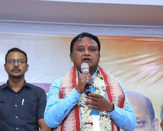 Odisha: CM Mohan Majhi warns officials against involving in corrupt practices