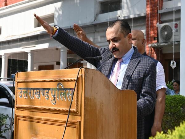 Uttarakhand DGP administers unity oath to officers, employees in Dehradun