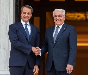 Greece raises WWII reparations issue during German President’s visit