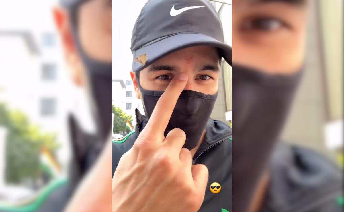 Sidharth Malhotra Gets A Diwali Tikka From A Moth, Calls It 