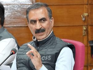 Himachal CM for operating Kalka-Shimla trains on hydrogen
