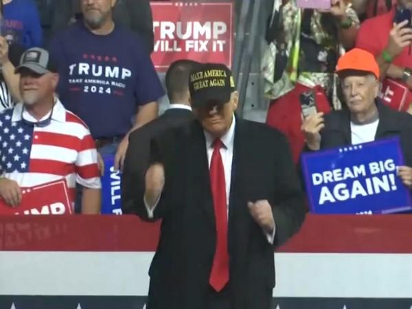 Donald Trump celebrates rally in Georgia with a dance to ‘YMCA’