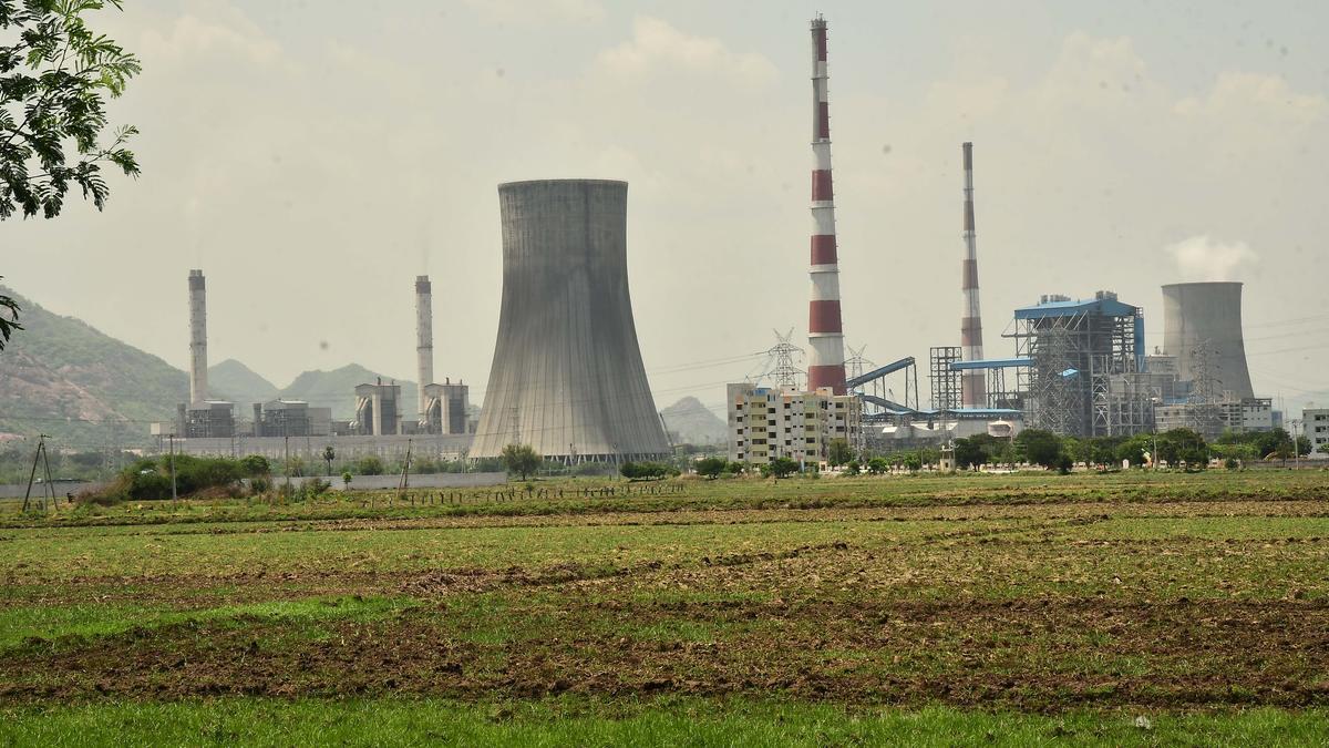 Residents stage protest against pollution caused by  Vijayawada Thermal Power Station