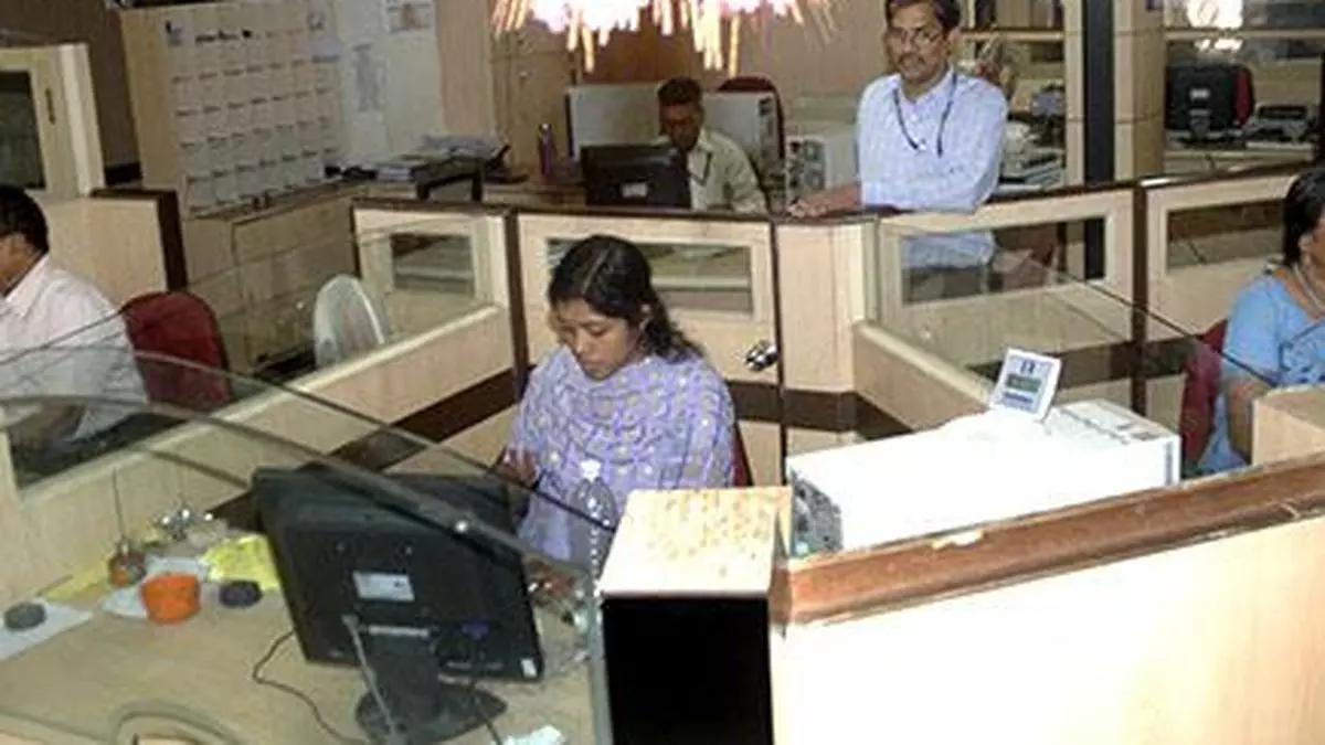 Services tracks manufacturing, PMI rises to 58.5 in October