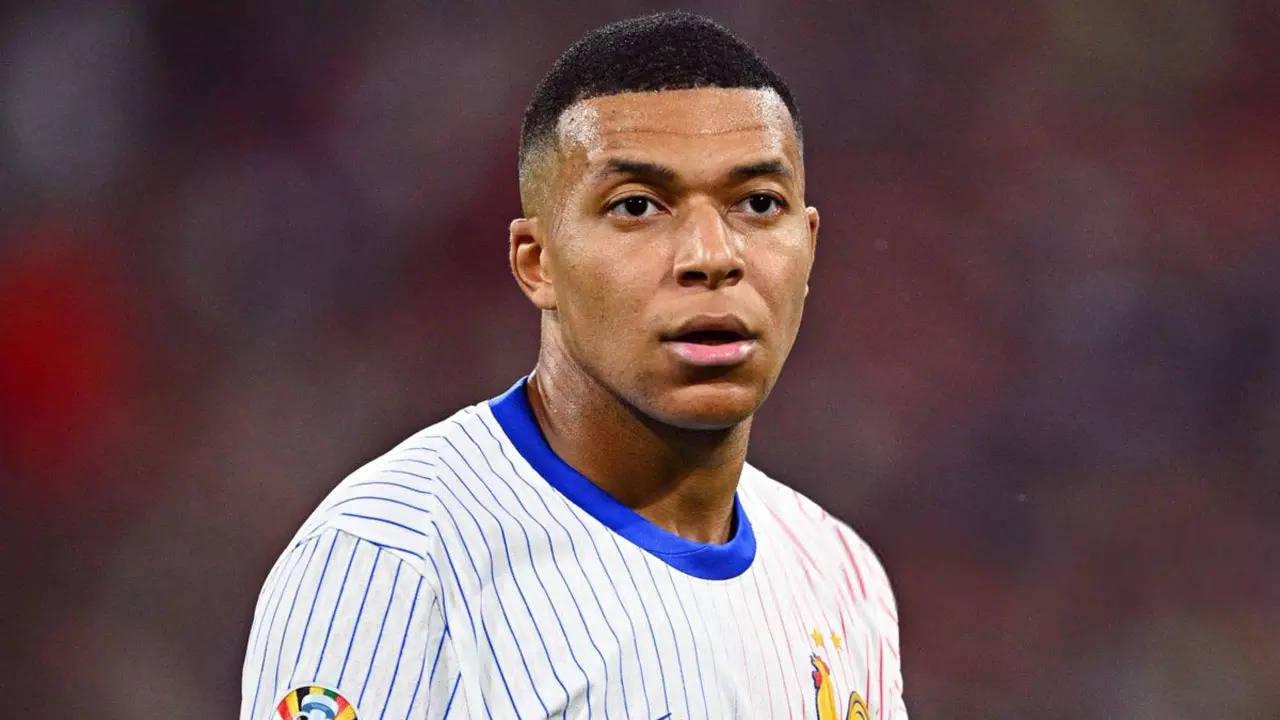 Mbappe left out France squad again for Nations League games