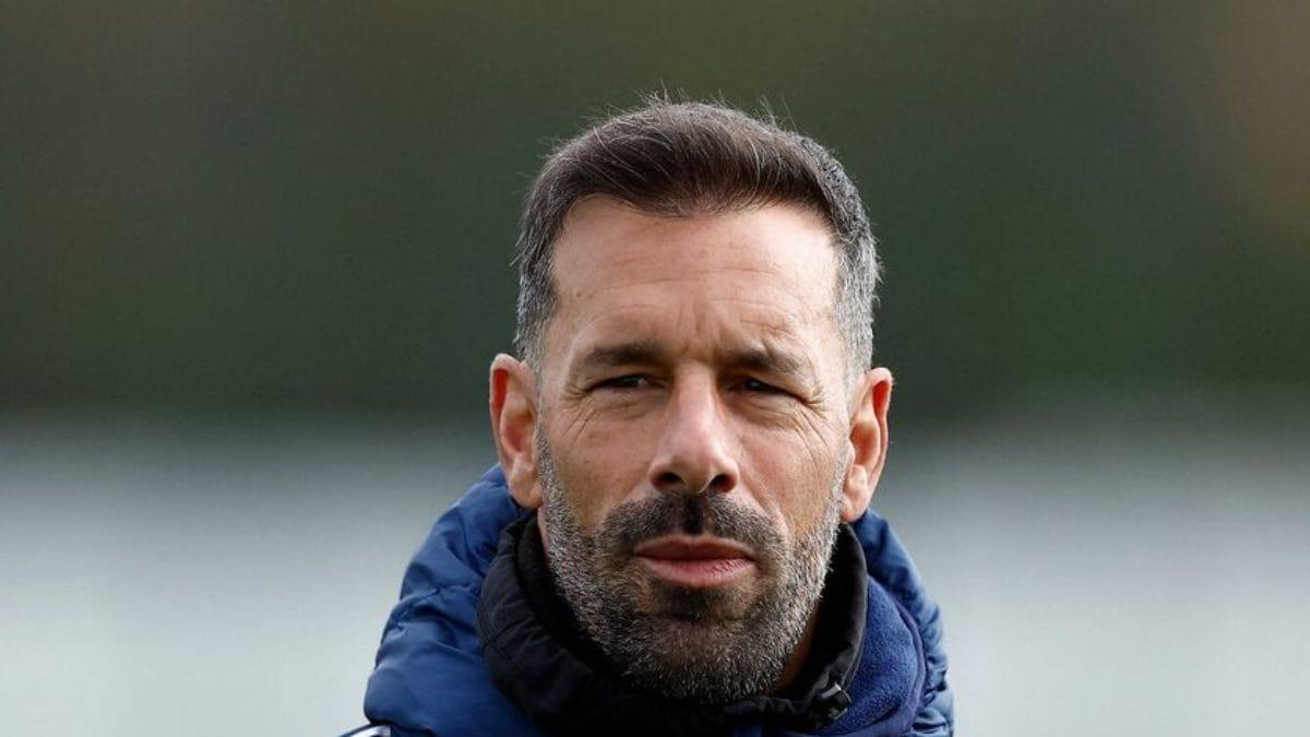 Ruud van Nistelrooy Clears The Air On His Future At Manchester United