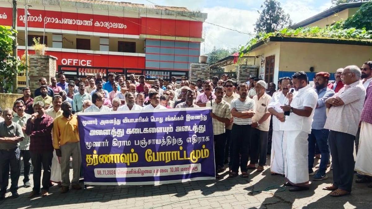 Merchants’ associations stage protest to resume demolition of roadside shops in Munnar