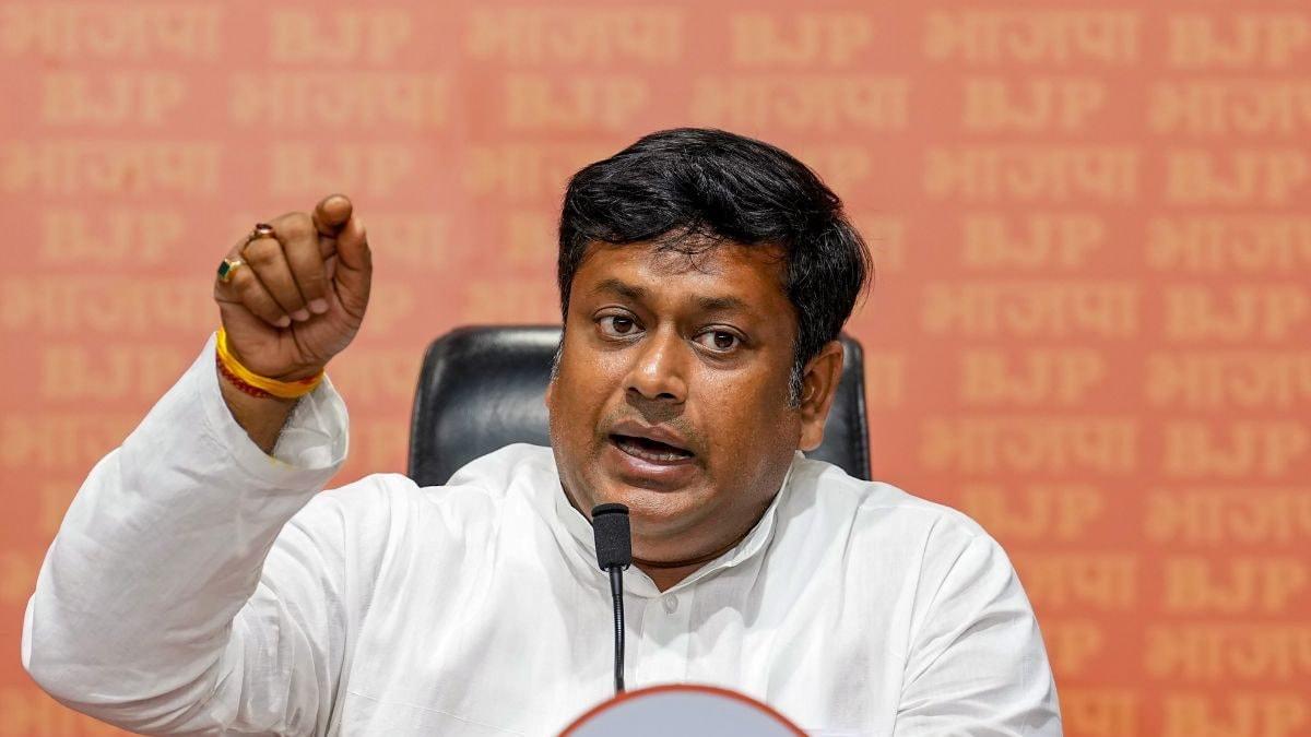 Bengal BJP President Gets ECI Notice Over Remarks Against National Emblem