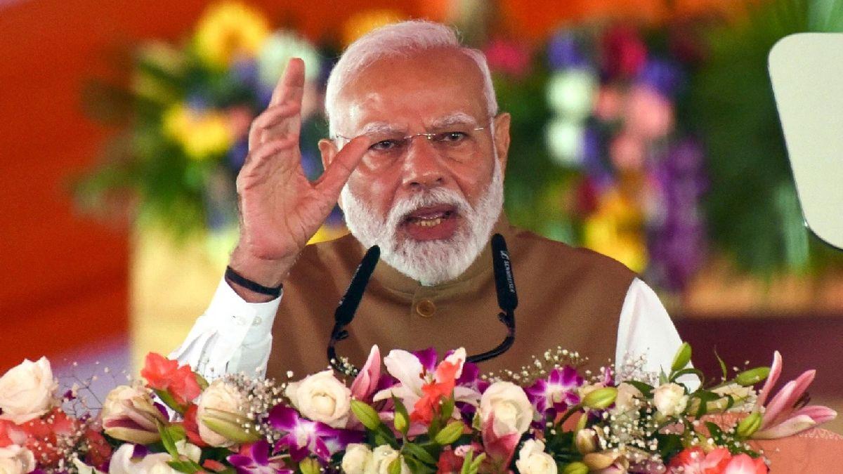 PM Modi In Maharashtra Attacks Congress, Says Grand Old Never Let Dalits, OBCs Progress