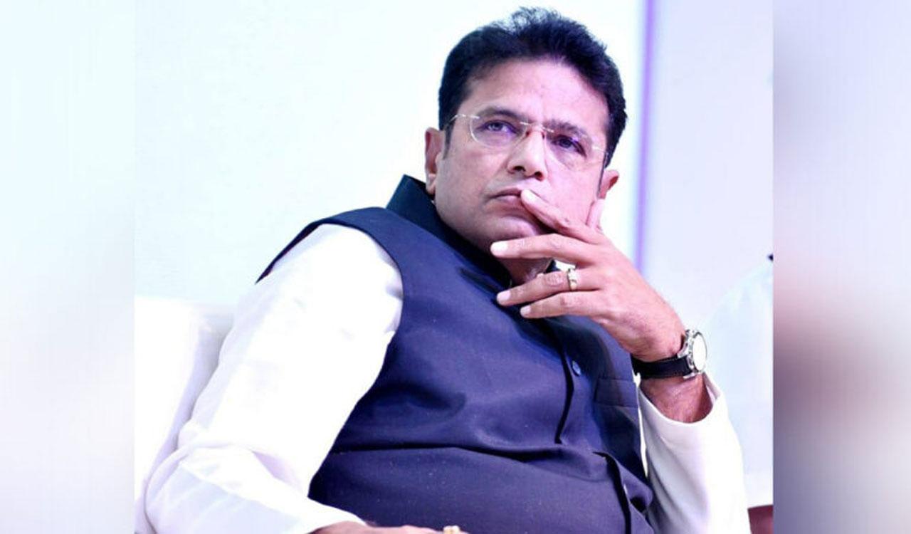 Attack on Collector: Sridhar Babu blames BRS