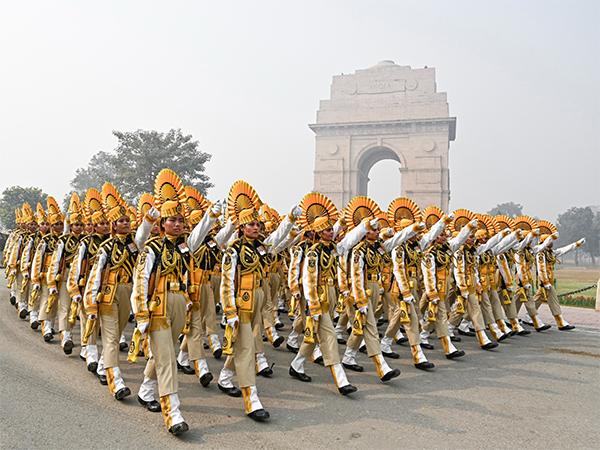 Centre approves first ever women battalion for CISF