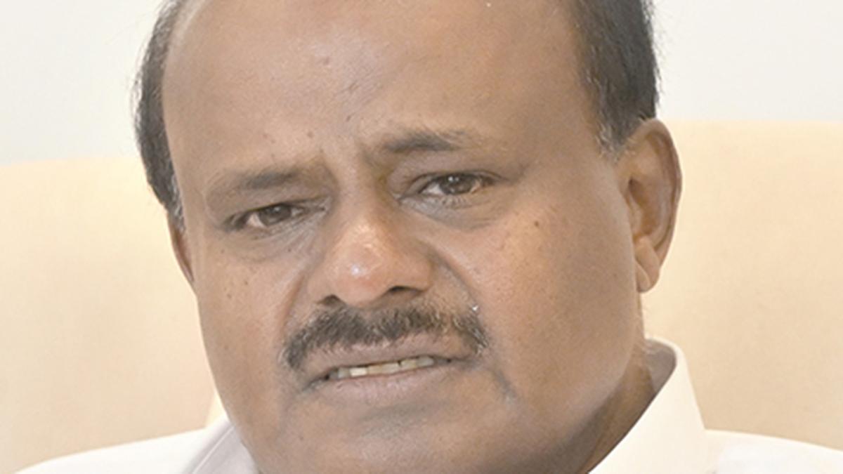 Kumaraswamy seeks SIT probe into allegation of ₹50 crore offer to 50 MLAs to topple Congress govt.